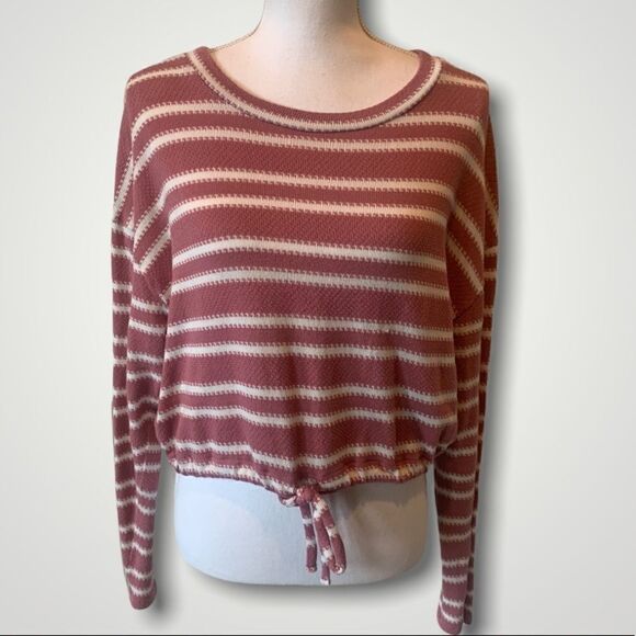 šAeropostaleāLongāSleeveĀ StripedāCropāSweater - Picture 1 of 9